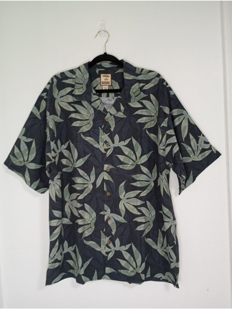 Tommy Bahama Mens Silk Hawaiian Shirt Large Black Leaf Print Button-Down
